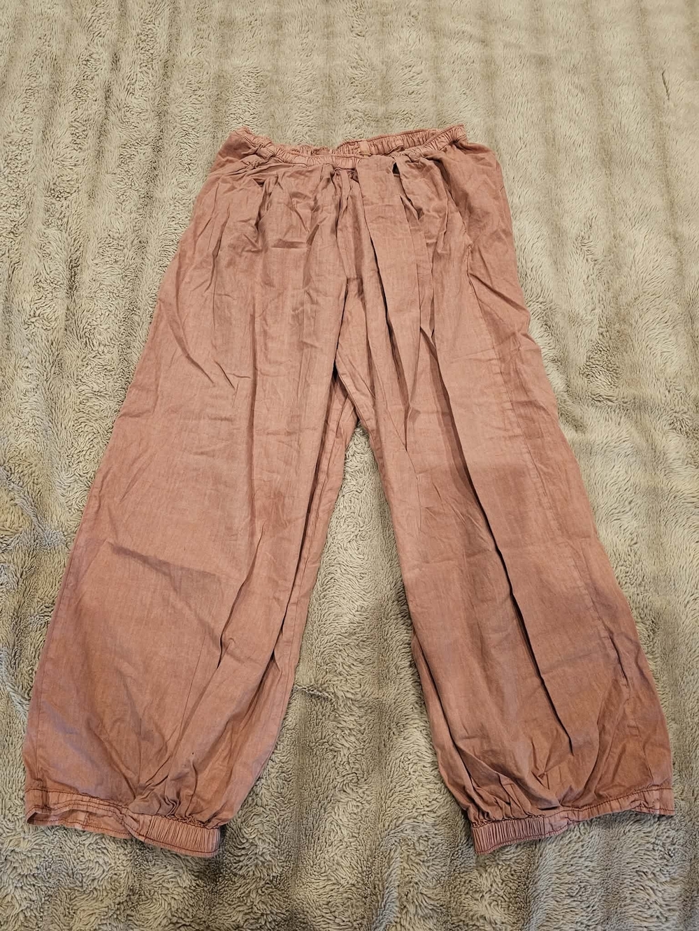 Free People Wide-Leg Elastic-Waist Pants in Dusty Rose